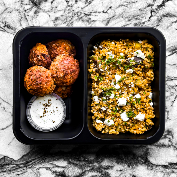 Croquettes de thon à la méditerranéenne, taboulé et sauce sésame