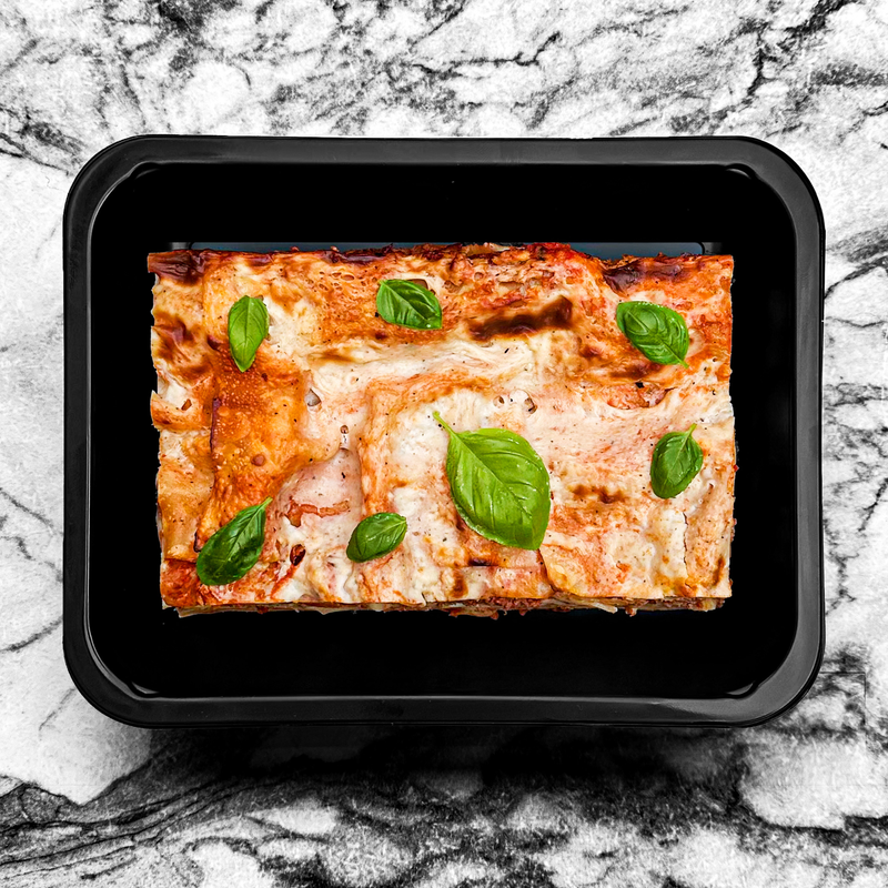 Lasagne au haché de volaille, sauce tomate, carottes, béchamel