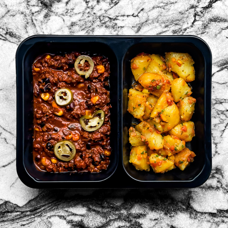 Chili con carne, bœuf, maïs, haricots rouges et pommes de terre tex-mex